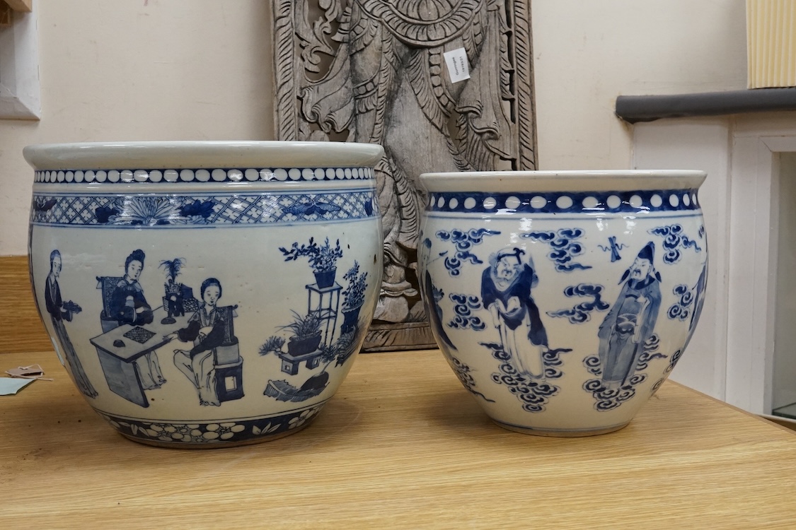 Two 19th/20th century Chinese blue and white porcelain jardinières, largest 26cm